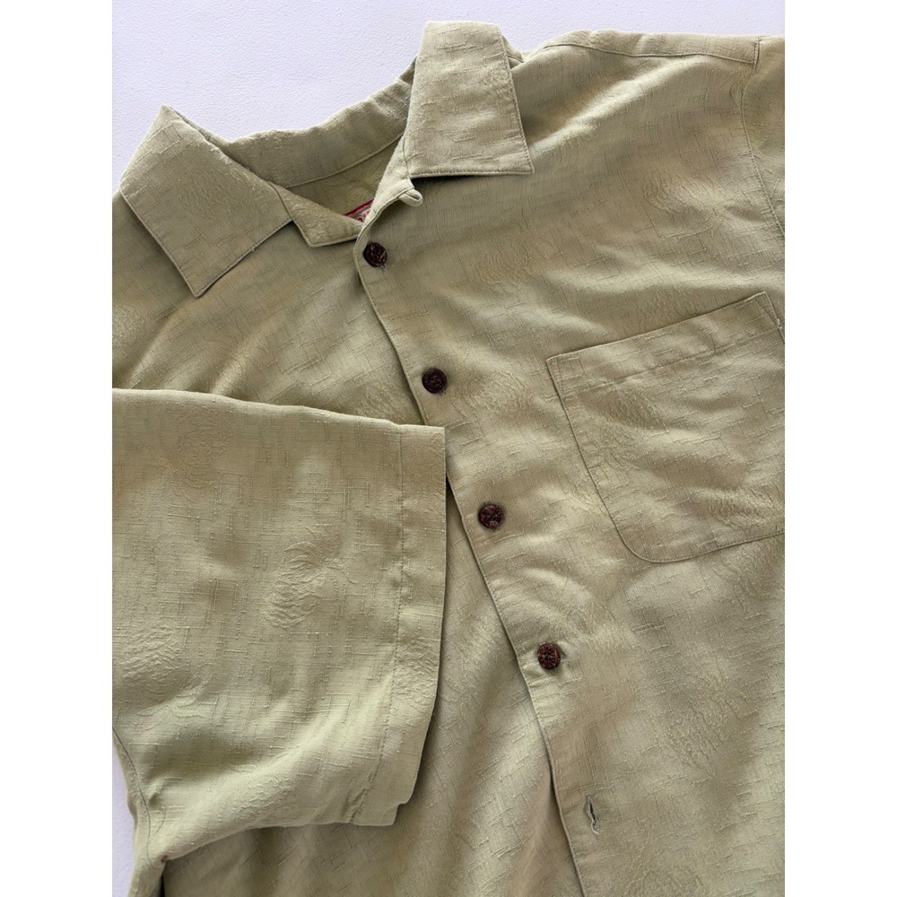 Caribbean Joe Mens Large Green Textured Tropical Pineapple Camp Shirt